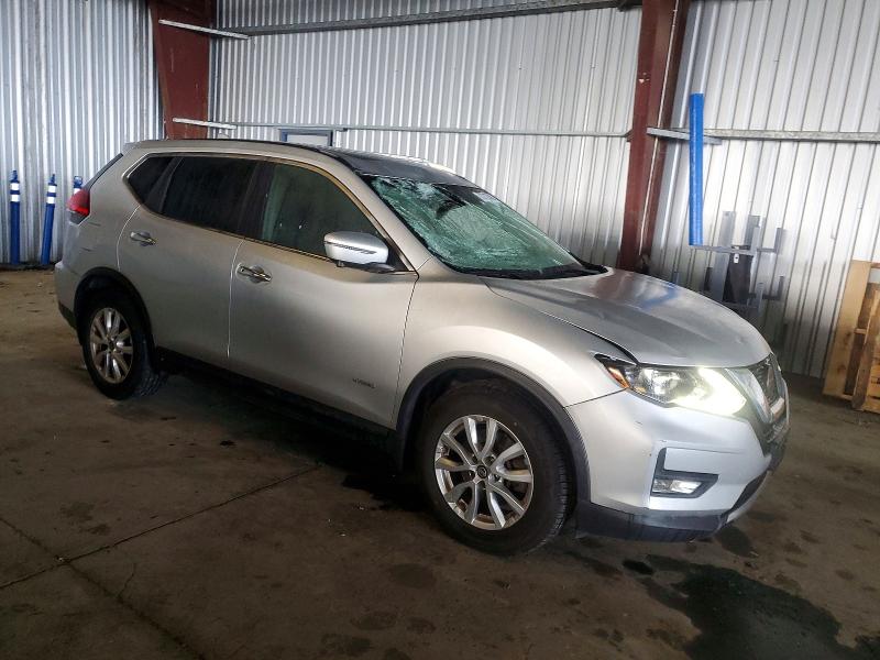 Фото 4 - NISSAN ROGUE