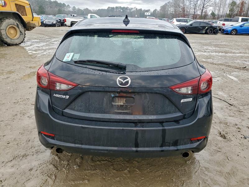 Фото 6 - MAZDA 3