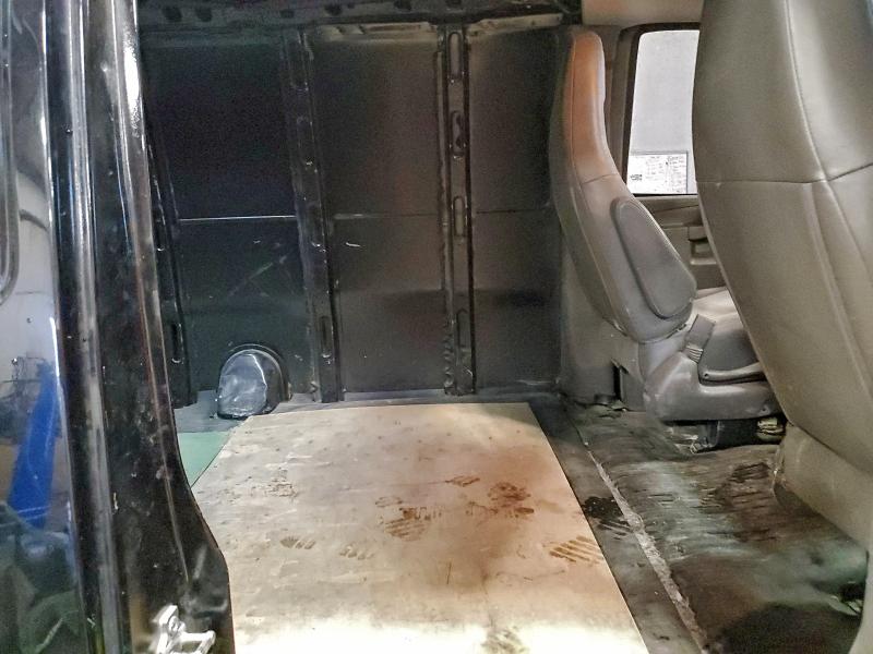 Фото 11 - GMC SAVANA