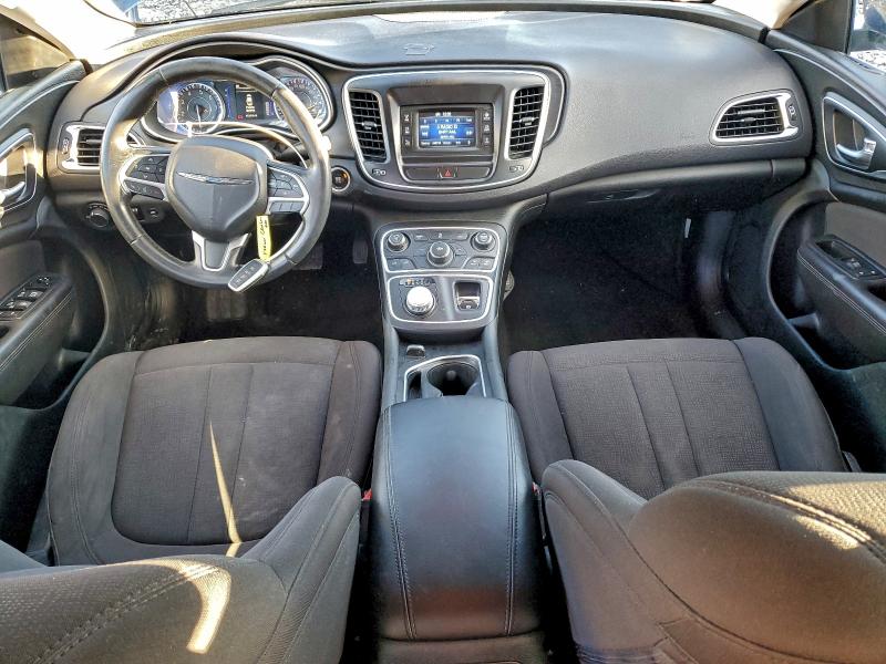 Фото 8 - CHRYSLER 200