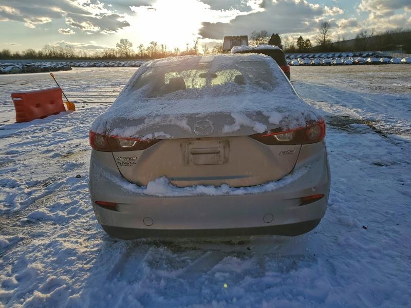 Фото 6 - MAZDA 3