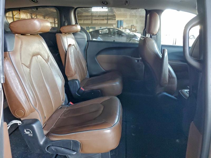 Фото 11 - CHRYSLER PACIFICA