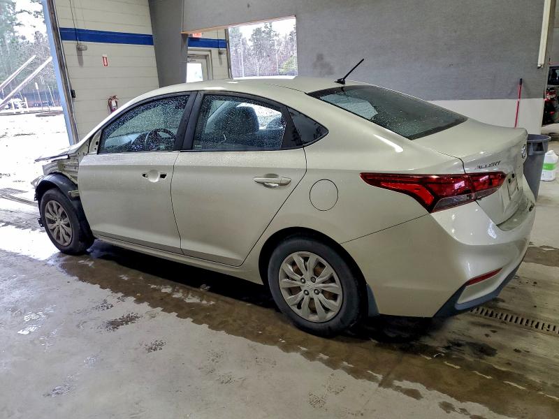 Фото 2 - HYUNDAI ACCENT