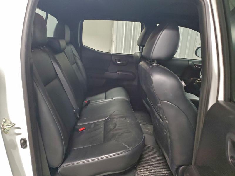 Фото 10 - TOYOTA TACOMA