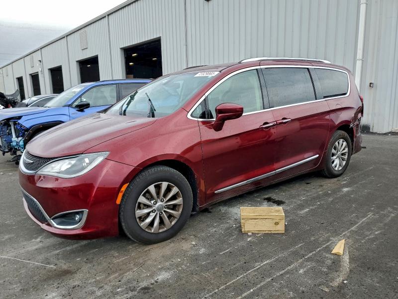 Фото 1 - CHRYSLER PACIFICA