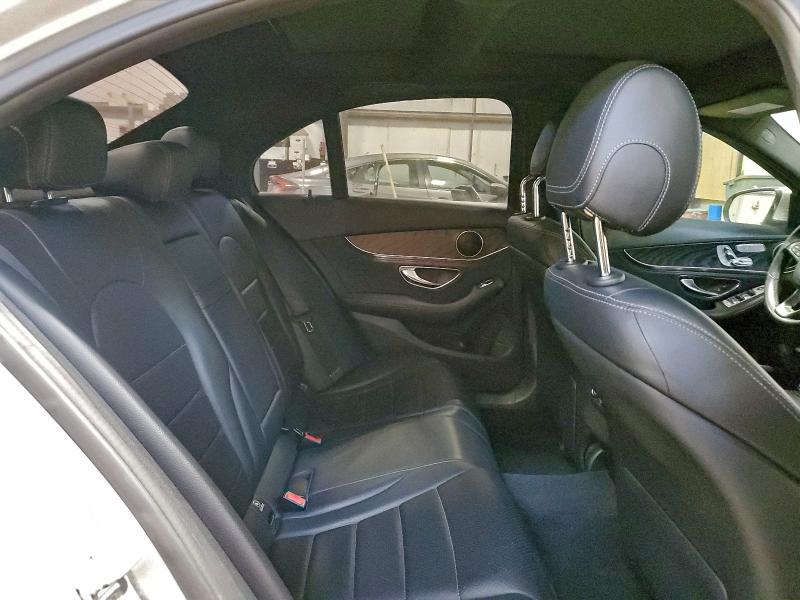 Фото 10 - MERCEDES-BENZ C-CLASS