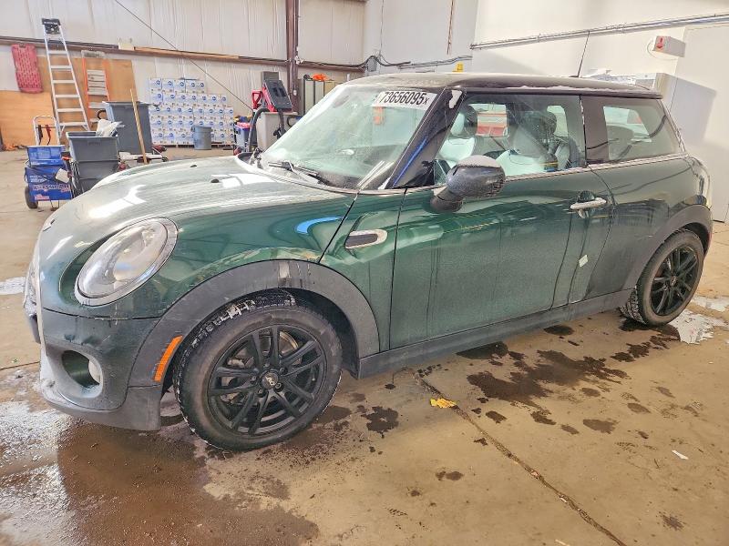 Фото 1 - MINI COOPER