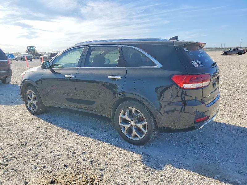 Фото 2 - KIA SORENTO