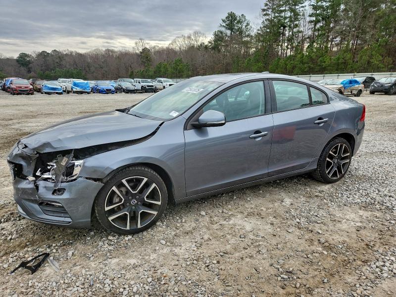 Фото 1 - VOLVO S60