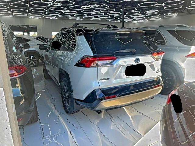 Фото 3 - TOYOTA RAV4