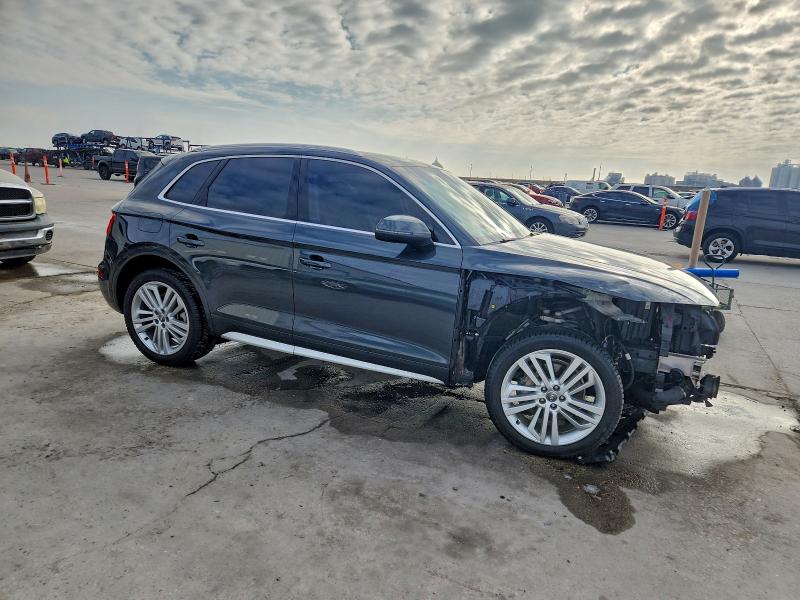 Фото 4 - AUDI Q5