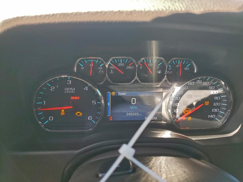 Фото 9 - CHEVROLET SUBURBAN