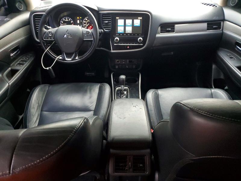 Фото 8 - MITSUBISHI OUTLANDER