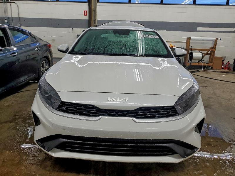 Фото 5 - KIA FORTE