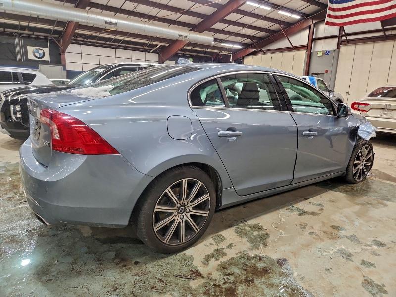 Фото 3 - VOLVO S60