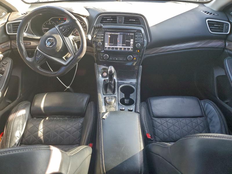 Фото 8 - NISSAN MAXIMA