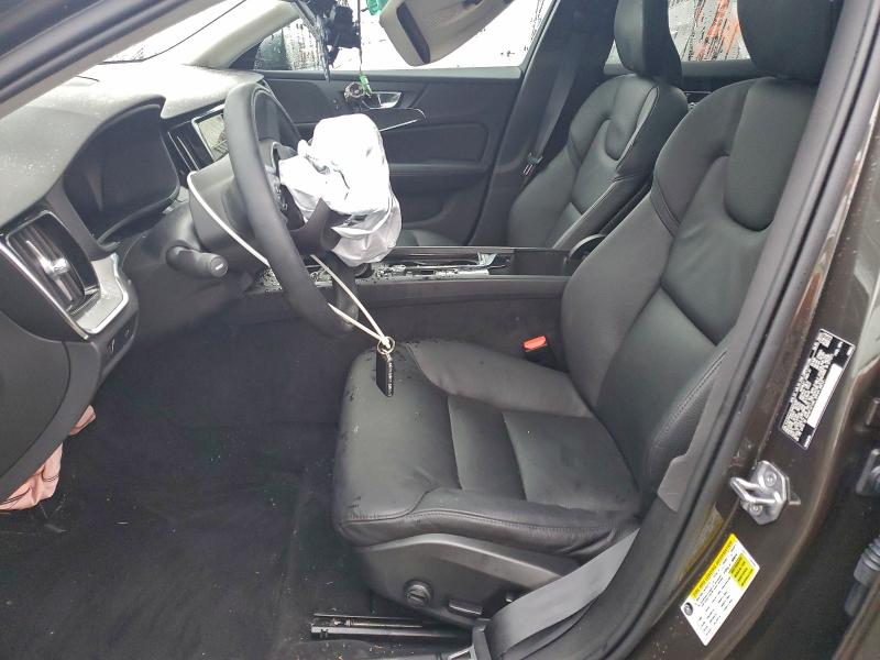 Фото 7 - VOLVO V60