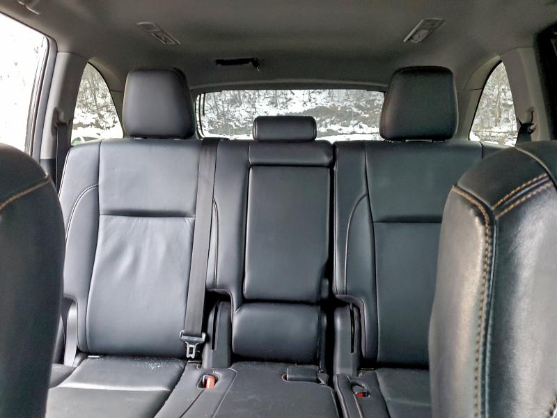 Фото 10 - TOYOTA HIGHLANDER