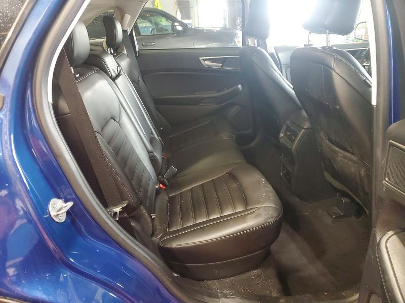 Фото 11 - FORD EDGE