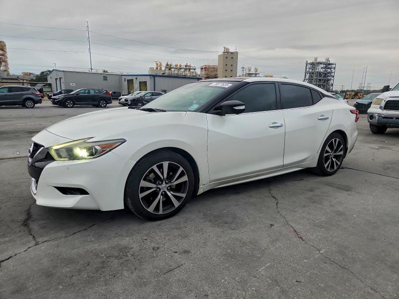 Фото 1 - NISSAN MAXIMA