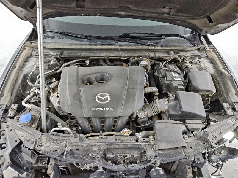 Фото 11 - MAZDA 3