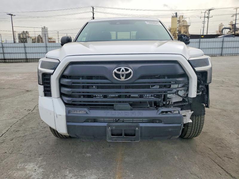 Фото 5 - TOYOTA TUNDRA