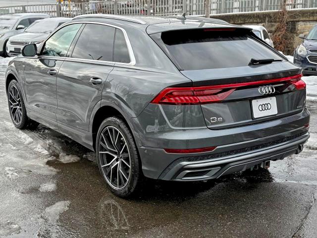 Фото 2 - AUDI Q8