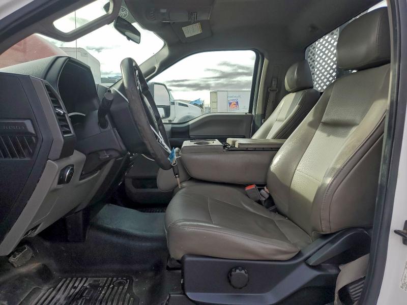 Фото 7 - FORD F550