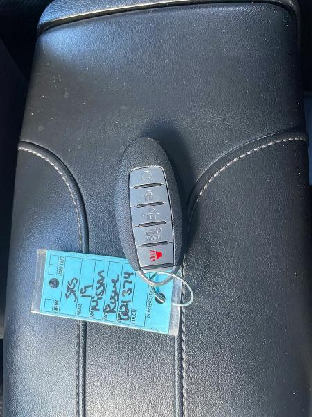 Фото 13 - NISSAN ROGUE