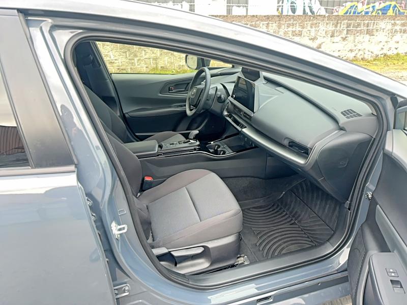 Фото 5 - TOYOTA PRIUS