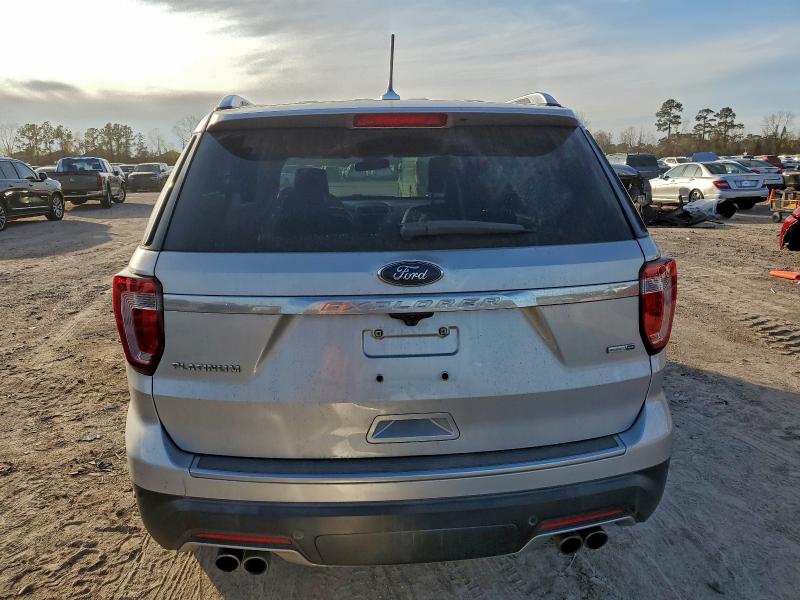 Фото 6 - FORD EXPLORER