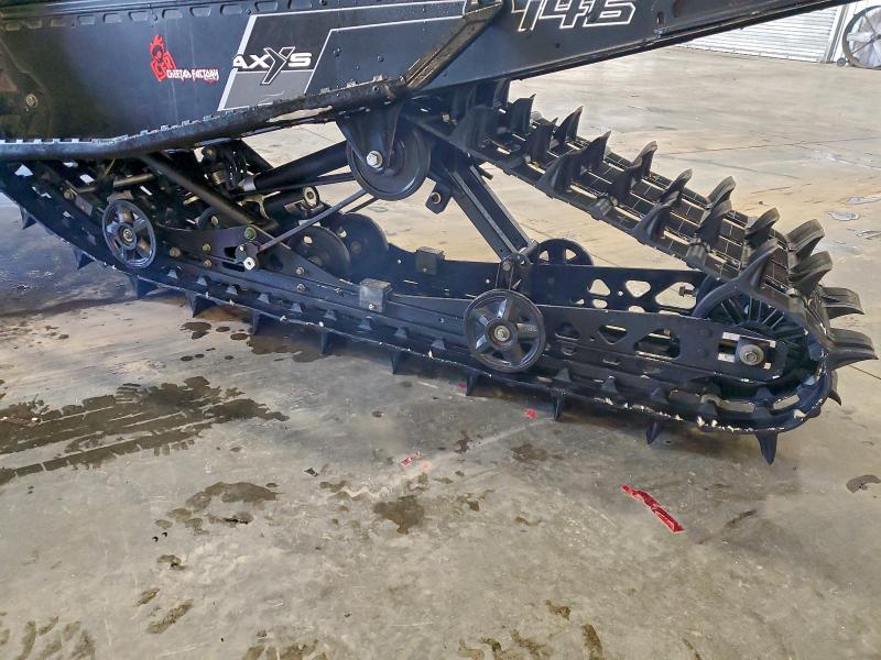 POLARIS SNOWMOBILE 2018