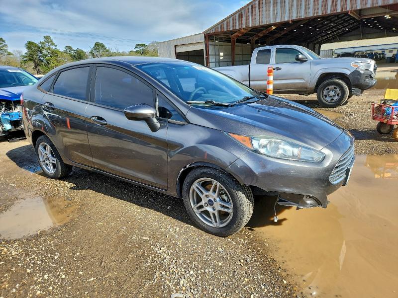 Фото 4 - FORD FIESTA