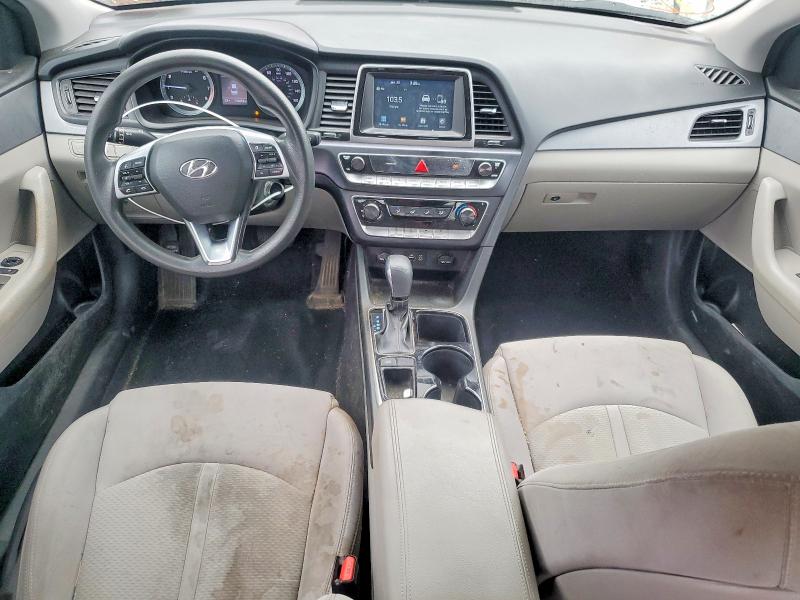 Фото 8 - HYUNDAI SONATA