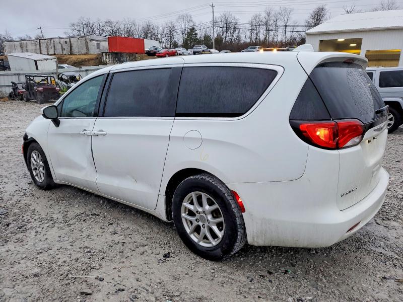 Фото 2 - CHRYSLER PACIFICA