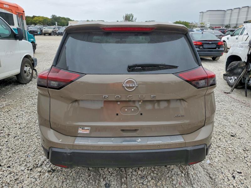 Фото 6 - NISSAN ROGUE