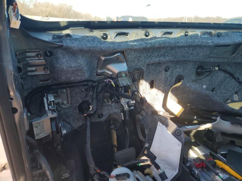 Фото 8 - HYUNDAI SONATA