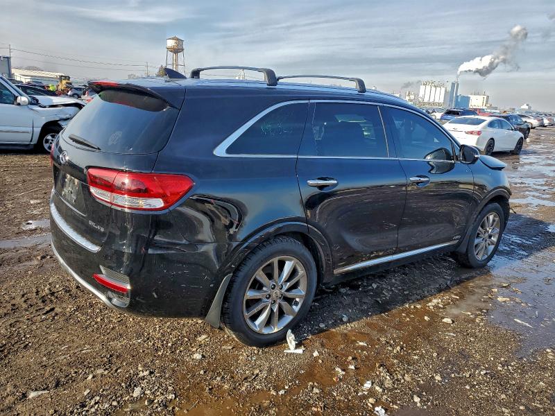 Фото 3 - KIA SORENTO