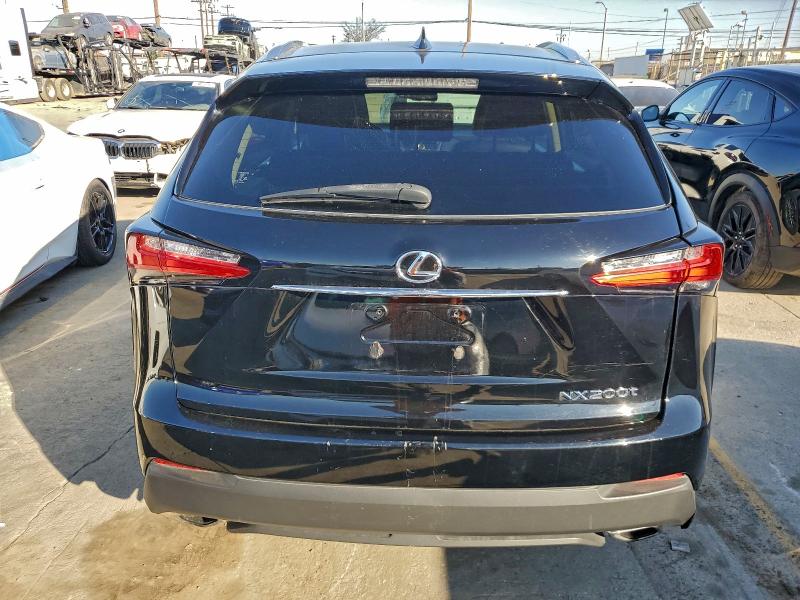 Фото 6 - LEXUS NX