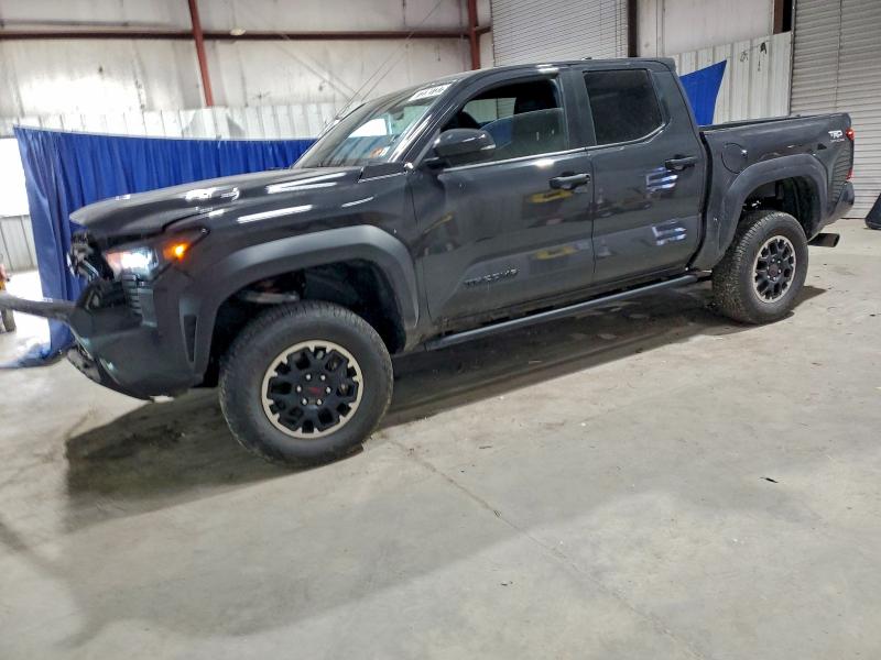 Фото 1 - TOYOTA TACOMA