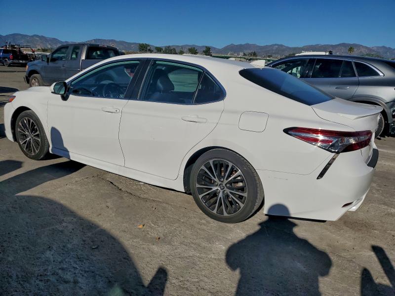 Фото 2 - TOYOTA CAMRY