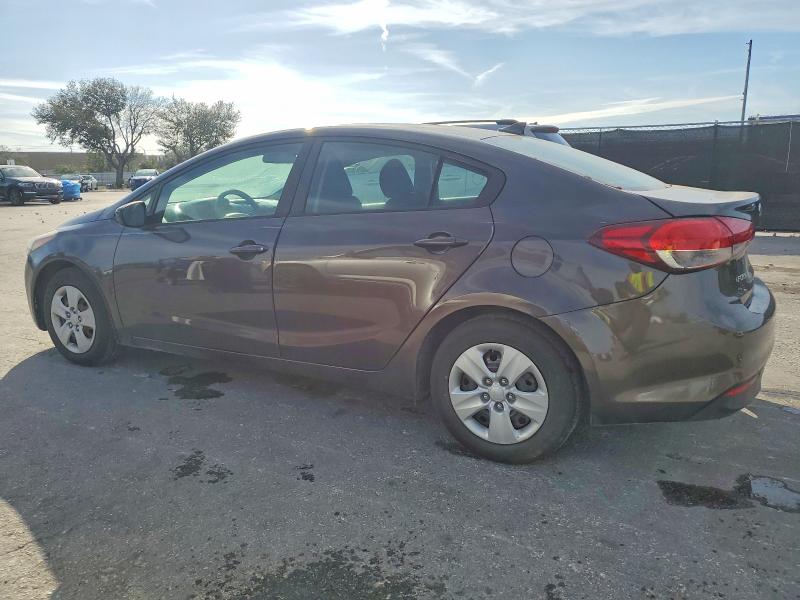 Фото 2 - KIA FORTE