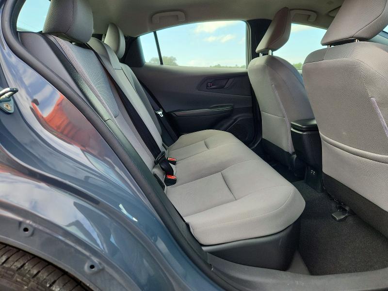 Фото 10 - TOYOTA PRIUS