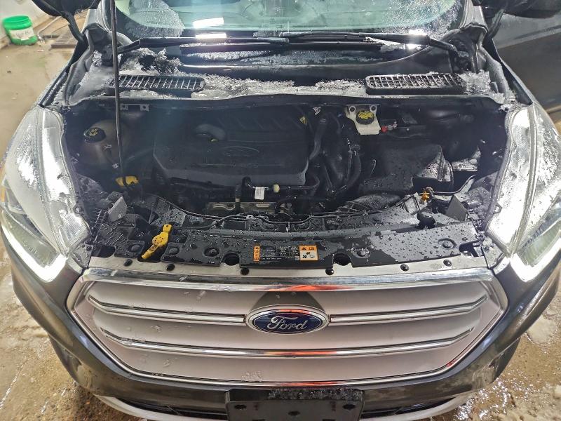 Фото 12 - FORD ESCAPE