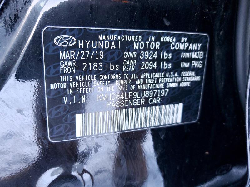 Фото 12 - HYUNDAI ELANTRA