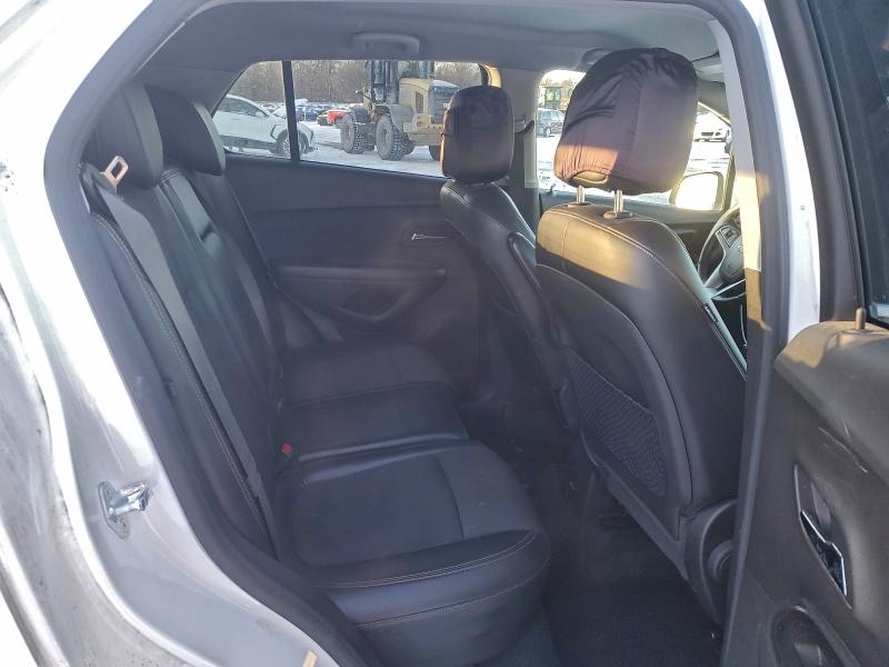 Фото 11 - CHEVROLET TRAX