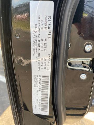 Фото 10 - CHRYSLER 300