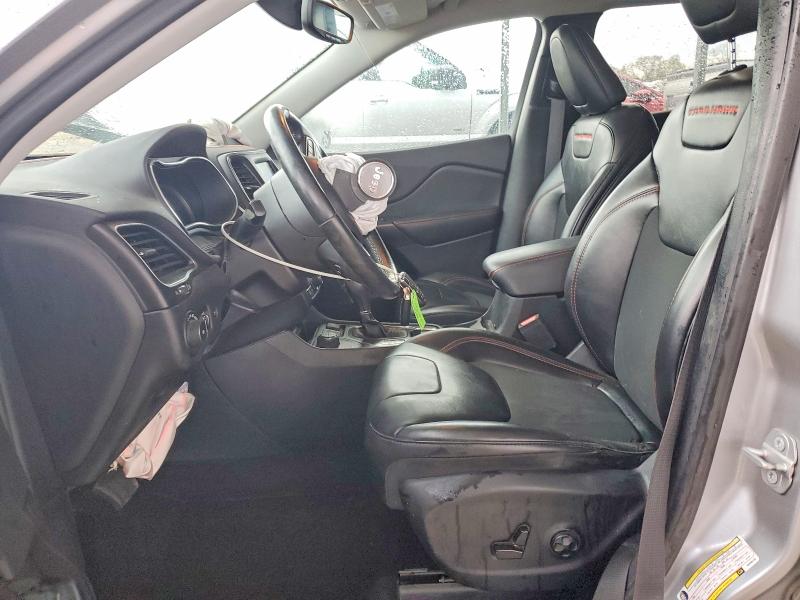 Фото 7 - JEEP CHEROKEE