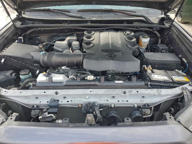 Фото 12 - TOYOTA 4RUNNER