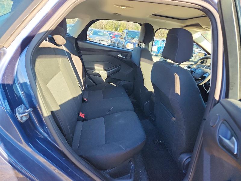 Фото 10 - FORD FOCUS